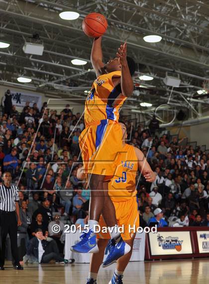 Thumbnail 1 in King vs. Chino Hills (MaxPreps Holiday Classic) photogallery.