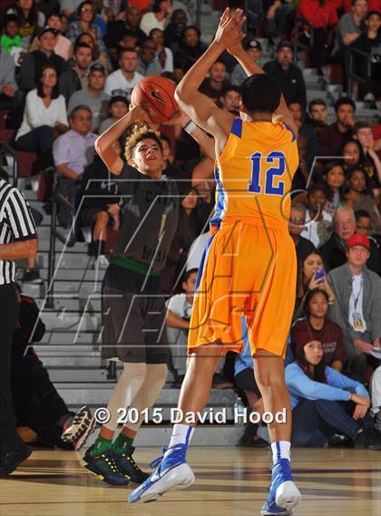 Thumbnail 2 in King vs. Chino Hills (MaxPreps Holiday Classic) photogallery.