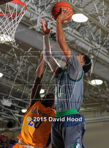 Thumbnail 1 in King vs. Chino Hills (MaxPreps Holiday Classic) photogallery.