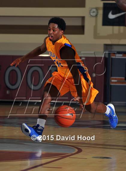 Thumbnail 1 in King vs. Chino Hills (MaxPreps Holiday Classic) photogallery.