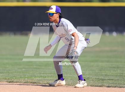Thumbnail 2 in Diamond Bar vs Village Christian (CIF SS D6 Semi-Final) photogallery.