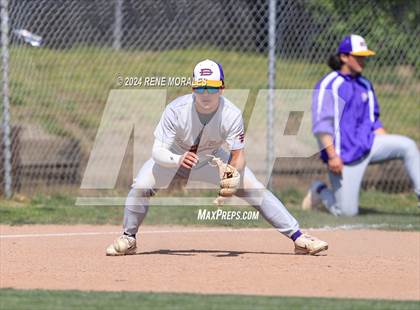 Thumbnail 2 in Diamond Bar vs Village Christian (CIF SS D6 Semi-Final) photogallery.