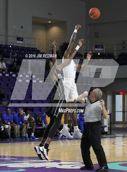 Thumbnail 1 in Mariner vs. Jemison (City of Palms Classic) photogallery.