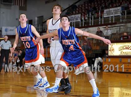 Thumbnail 2 in Benton v. Okawville (Benton Invitational Tournament) photogallery.