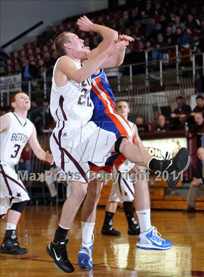 Thumbnail 1 in Benton v. Okawville (Benton Invitational Tournament) photogallery.
