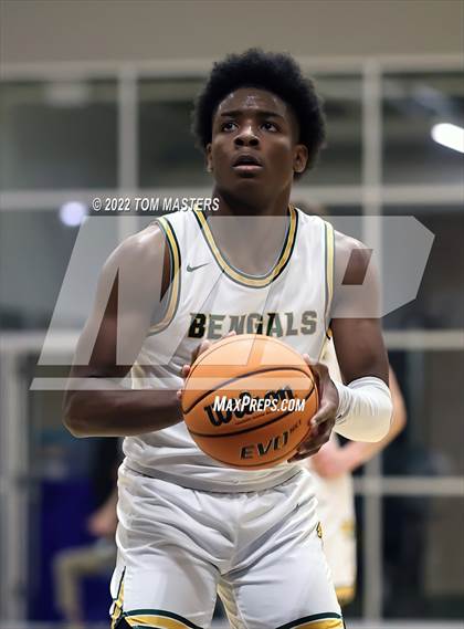 Thumbnail 3 in Concord Academy vs. Greensboro Day School photogallery.