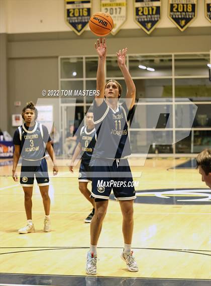 Thumbnail 3 in Concord Academy vs. Greensboro Day School photogallery.