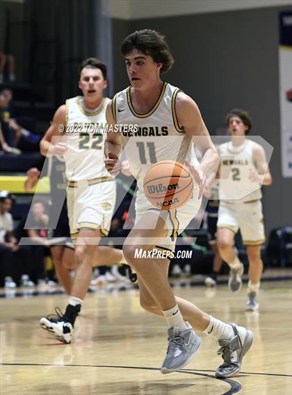 Thumbnail 3 in Concord Academy vs. Greensboro Day School photogallery.