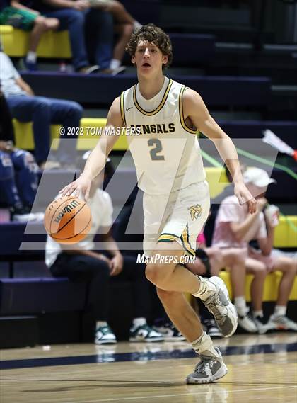 Thumbnail 2 in Concord Academy vs. Greensboro Day School photogallery.