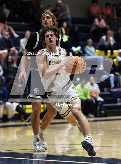 Thumbnail 1 in Concord Academy vs. Greensboro Day School photogallery.