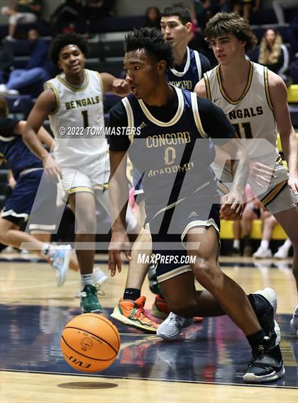Thumbnail 2 in Concord Academy vs. Greensboro Day School photogallery.