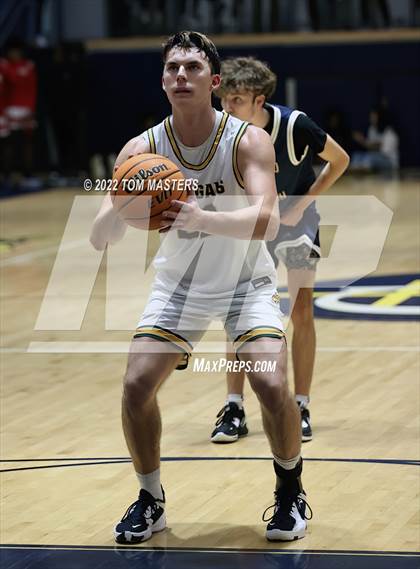 Thumbnail 3 in Concord Academy vs. Greensboro Day School photogallery.