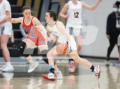 Thumbnail 2 in Licking Valley vs. Bishop Hartley (OHSAA D2 District Semifinal) photogallery.