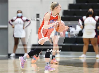 Thumbnail 2 in Licking Valley vs. Bishop Hartley (OHSAA D2 District Semifinal) photogallery.