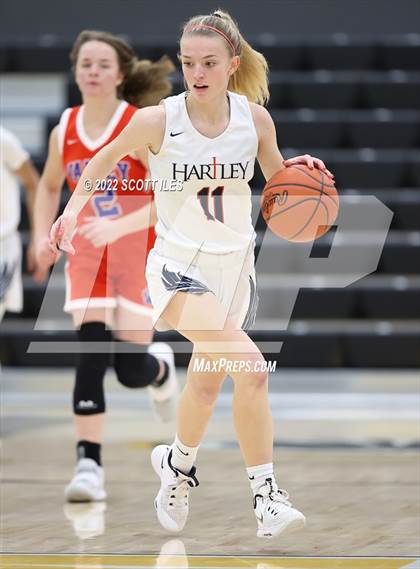 Thumbnail 1 in Licking Valley vs. Bishop Hartley (OHSAA D2 District Semifinal) photogallery.