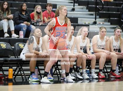Thumbnail 3 in Licking Valley vs. Bishop Hartley (OHSAA D2 District Semifinal) photogallery.