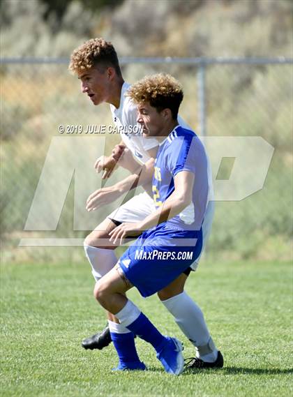 Thumbnail 2 in Bloomfield vs. Bosque (Aztec Tiger Shootout) photogallery.