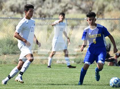 Thumbnail 2 in Bloomfield vs. Bosque (Aztec Tiger Shootout) photogallery.