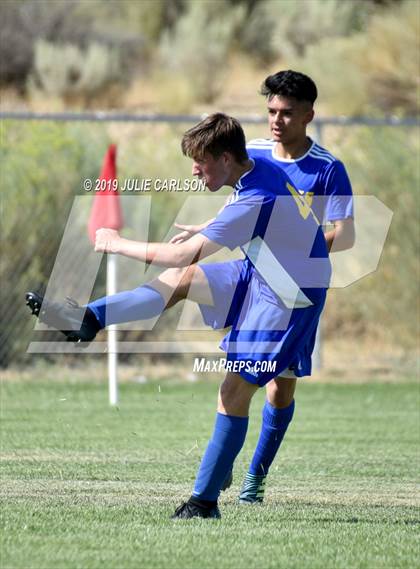 Thumbnail 2 in Bloomfield vs. Bosque (Aztec Tiger Shootout) photogallery.