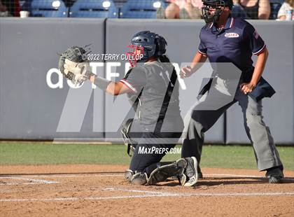 Thumbnail 3 in Riverton vs. West (UHSAA 6A Final Game 1) photogallery.