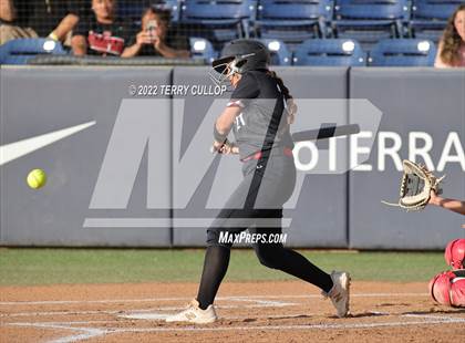 Thumbnail 1 in Riverton vs. West (UHSAA 6A Final Game 1) photogallery.