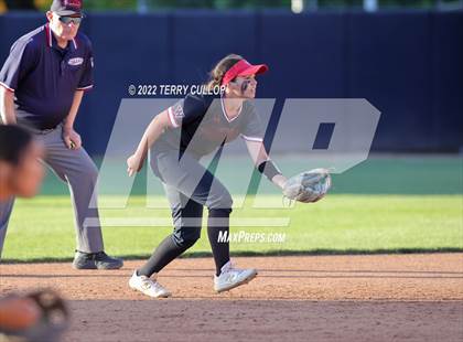 Thumbnail 2 in Riverton vs. West (UHSAA 6A Final Game 1) photogallery.