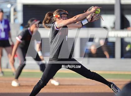 Thumbnail 3 in Riverton vs. West (UHSAA 6A Final Game 1) photogallery.