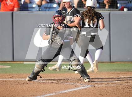 Thumbnail 2 in Riverton vs. West (UHSAA 6A Final Game 1) photogallery.