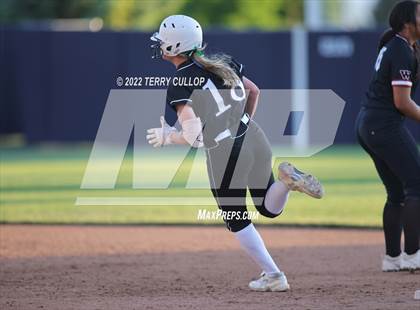Thumbnail 3 in Riverton vs. West (UHSAA 6A Final Game 1) photogallery.