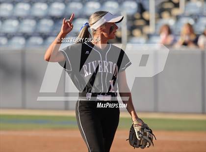 Thumbnail 2 in Riverton vs. West (UHSAA 6A Final Game 1) photogallery.