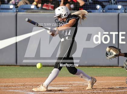 Thumbnail 2 in Riverton vs. West (UHSAA 6A Final Game 1) photogallery.