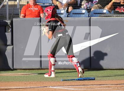 Thumbnail 1 in Riverton vs. West (UHSAA 6A Final Game 1) photogallery.
