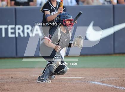 Thumbnail 2 in Riverton vs. West (UHSAA 6A Final Game 1) photogallery.