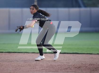 Thumbnail 3 in Riverton vs. West (UHSAA 6A Final Game 1) photogallery.