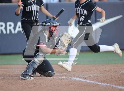 Thumbnail 3 in Riverton vs. West (UHSAA 6A Final Game 1) photogallery.