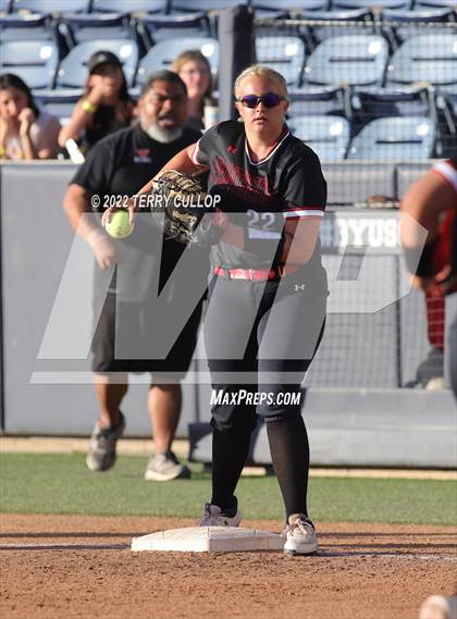 Thumbnail 3 in Riverton vs. West (UHSAA 6A Final Game 1) photogallery.