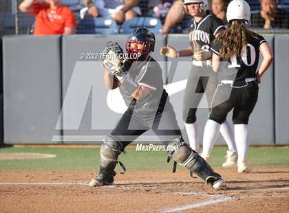Thumbnail 1 in Riverton vs. West (UHSAA 6A Final Game 1) photogallery.