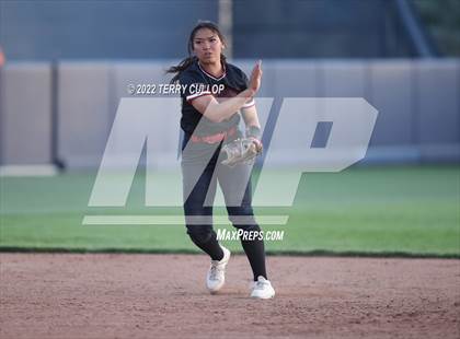 Thumbnail 1 in Riverton vs. West (UHSAA 6A Final Game 1) photogallery.