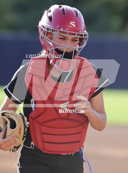 Thumbnail 2 in Riverton vs. West (UHSAA 6A Final Game 1) photogallery.