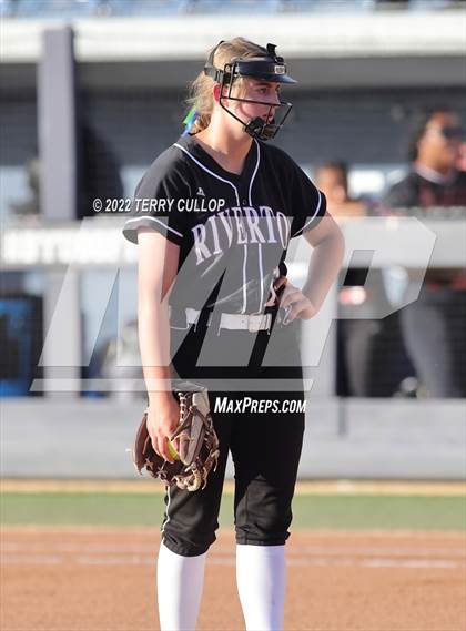 Thumbnail 3 in Riverton vs. West (UHSAA 6A Final Game 1) photogallery.
