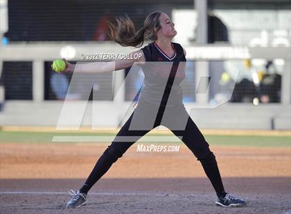 Thumbnail 3 in Riverton vs. West (UHSAA 6A Final Game 1) photogallery.