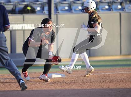 Thumbnail 2 in Riverton vs. West (UHSAA 6A Final Game 1) photogallery.