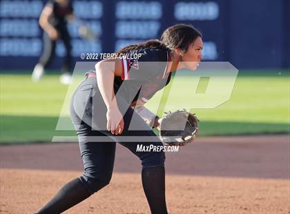 Thumbnail 1 in Riverton vs. West (UHSAA 6A Final Game 1) photogallery.