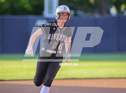 Thumbnail 2 in Riverton vs. West (UHSAA 6A Final Game 1) photogallery.