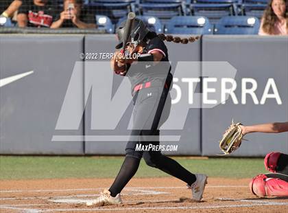 Thumbnail 2 in Riverton vs. West (UHSAA 6A Final Game 1) photogallery.