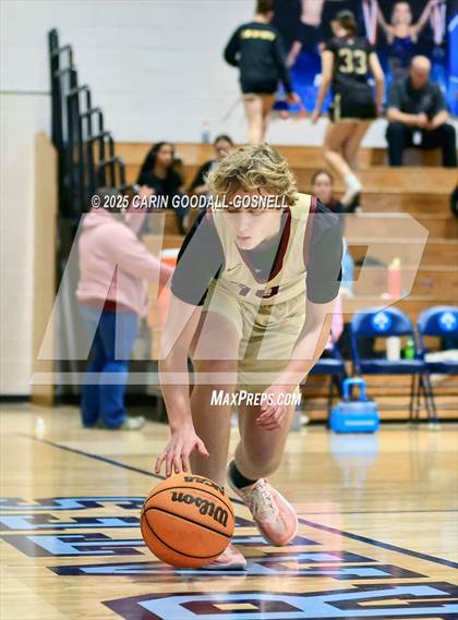 Thumbnail 1 in Dixon @ Swansboro photogallery.