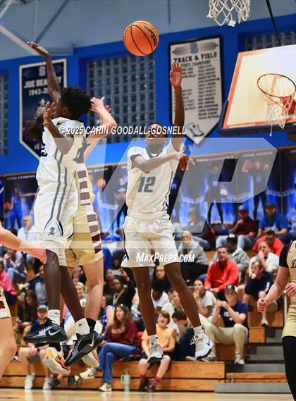 Thumbnail 3 in Dixon @ Swansboro photogallery.