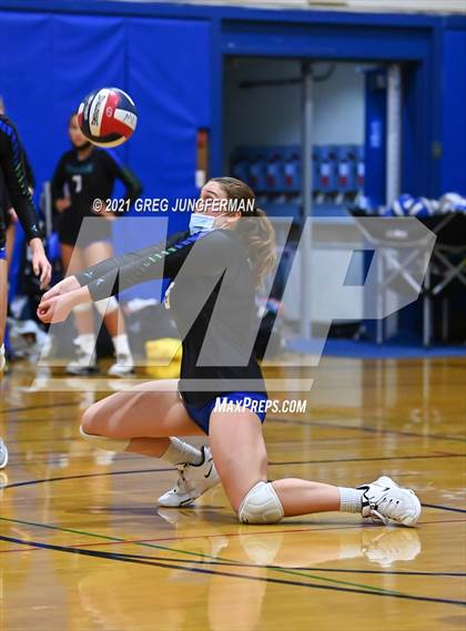 Thumbnail 2 in Tamalpais @ Branson (CIF NCS D3 Semi-Final) photogallery.
