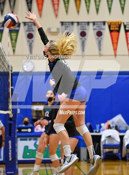 Thumbnail 1 in Tamalpais @ Branson (CIF NCS D3 Semi-Final) photogallery.