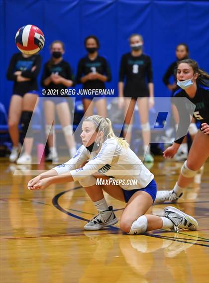 Thumbnail 1 in Tamalpais @ Branson (CIF NCS D3 Semi-Final) photogallery.